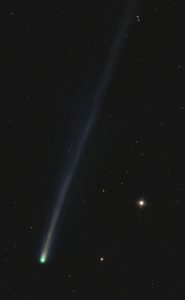 Przelot Komety C/2023 P1 Nishimura w pobliżu gwiazdy Algenubi
